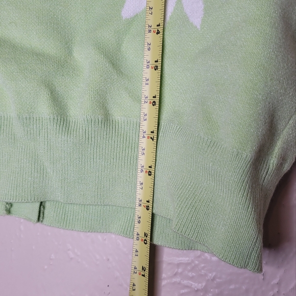 MM By My Michelle Women's Retro Daisy Printed Sweater Vest Size M Green - Picture 4 of 7